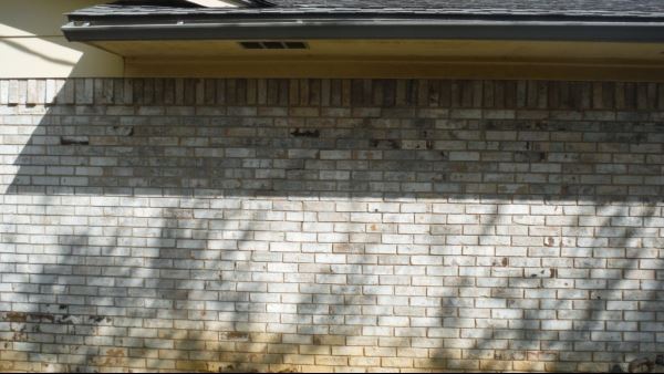 Brick wall after a Ram Jack repair Brick wall after a Ram Jack repair